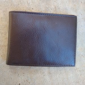 Gap | brown faux leather bifold wallet